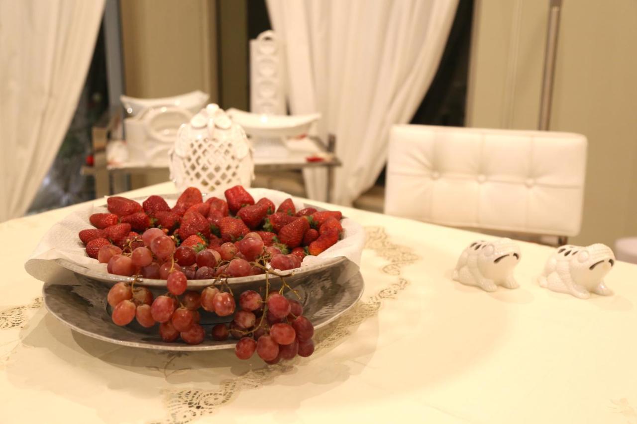 Viro House Bed & Breakfast Squinzano Bagian luar foto